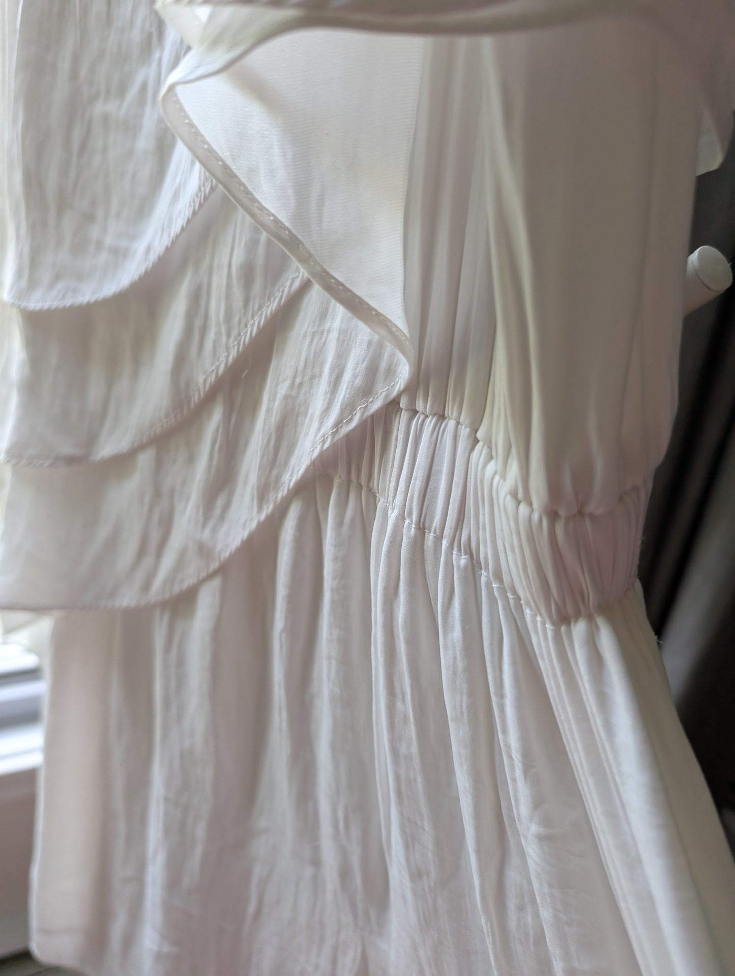 Zara robe mini taille medium