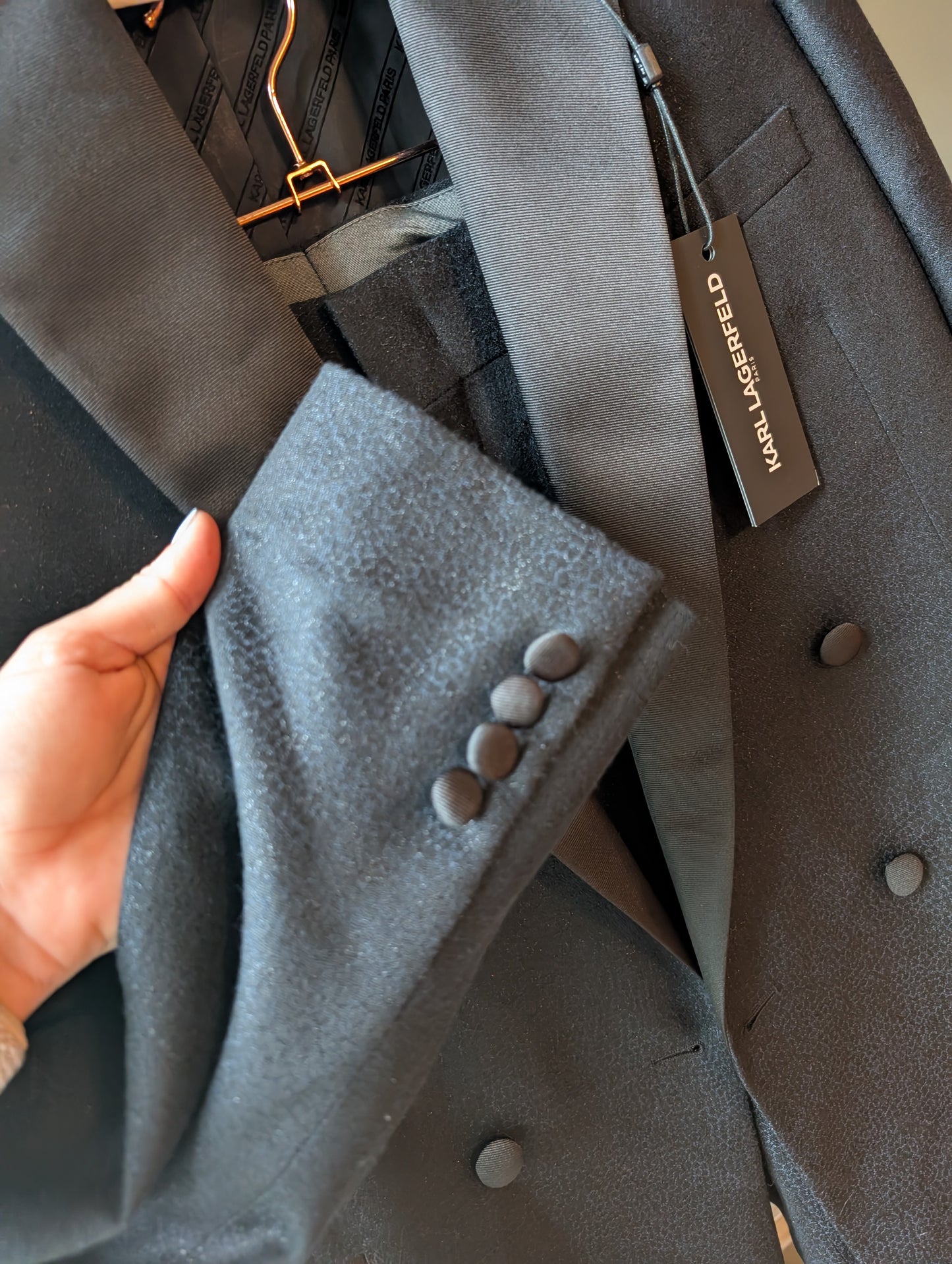 Ensemble smoking Karl Lagerfeld 40Reg